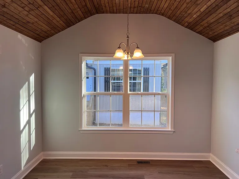1784 Wendell St — Photo 5