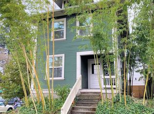1236 SE Ivon St APT C, Portland, OR 97202