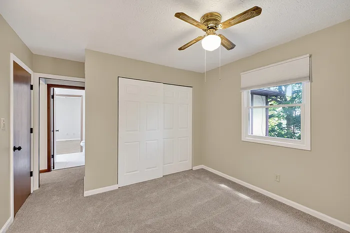 4631 Graceland Ave — Photo 34