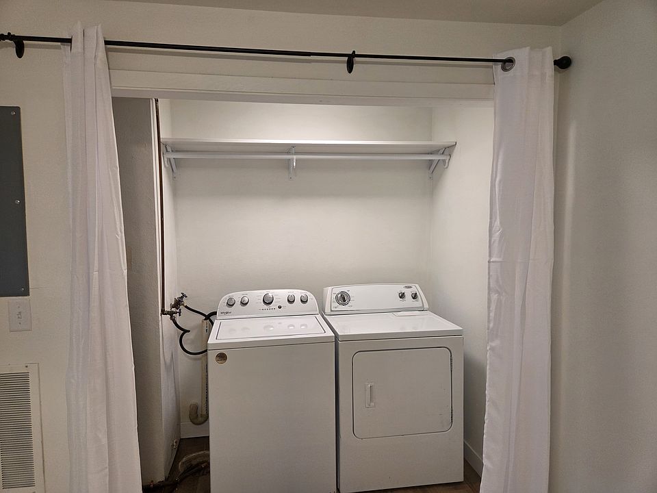 1st image of 1231 E Maywood Ave #5