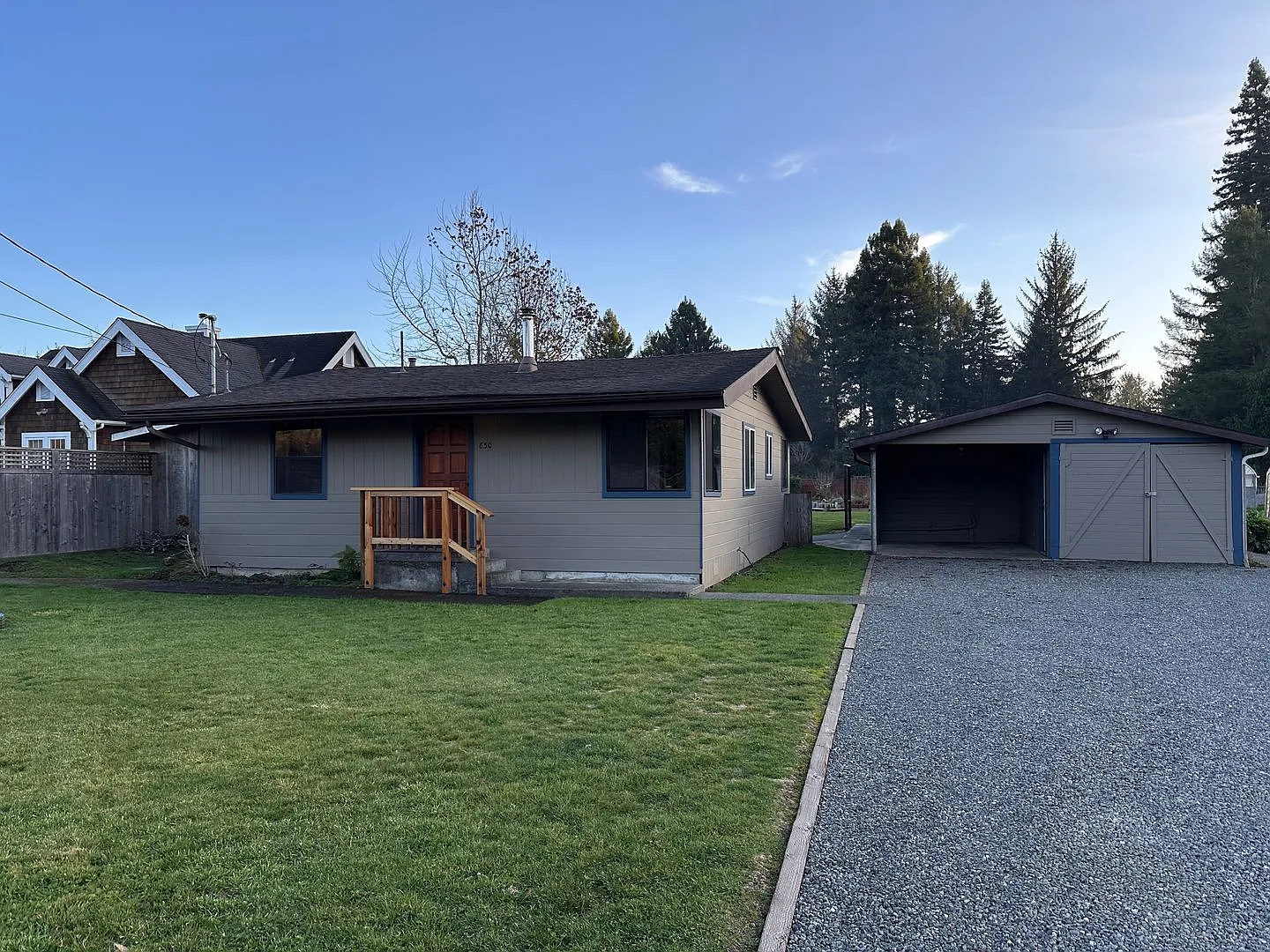 Sunny Fieldbrook 2 Bedroom House Cat Friendly — Photo 1