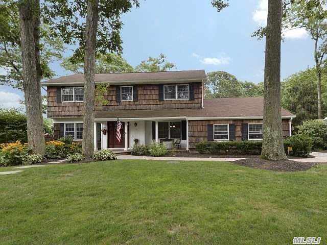 1st image of 24 Sherry Dr