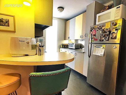5th image of 56 Ludlow St APT 2