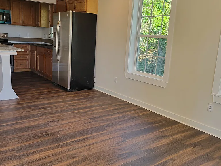 15 Montgomery Ave — Photo 6