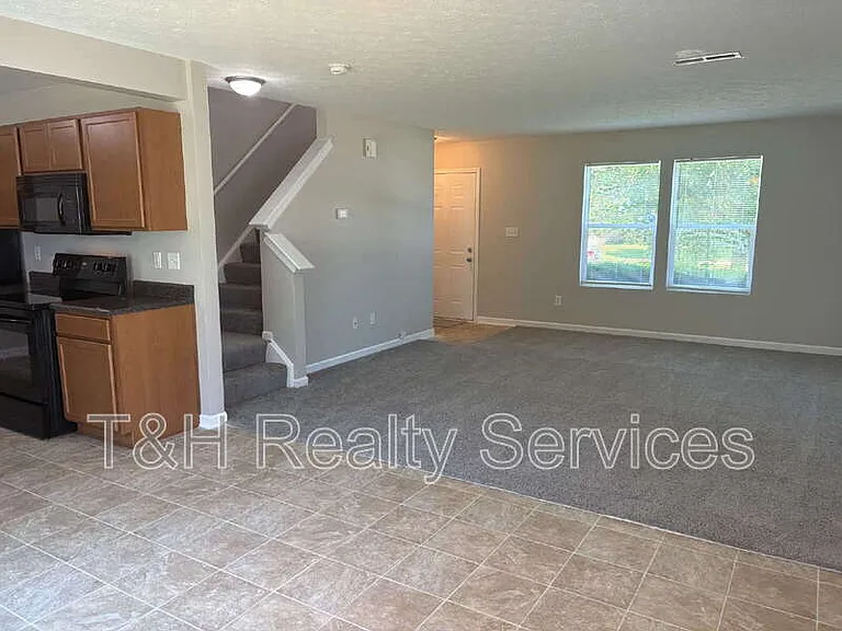 8151 Firefly Way — Photo 7
