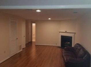 11702 Valley Ridge Cir, Fairfax, VA 22033