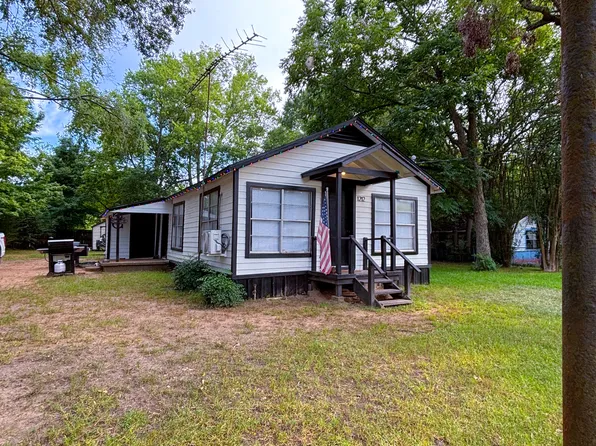 1212 Harvey Blvd, Kilgore, TX 75662