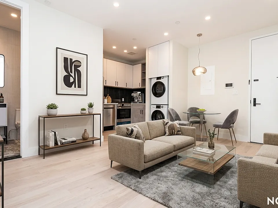 357 Flatbush Ave #209
