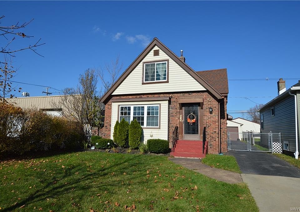 1st image of 445 Tremont Ave