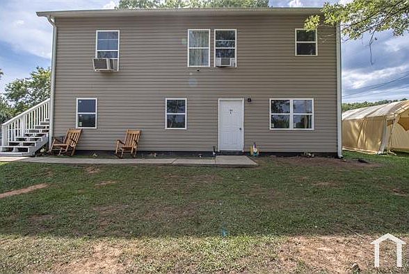 1st image of 104 Duplex Ln APT B
