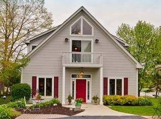 23505 N Snuff Valley Rd, Cary, IL 60013