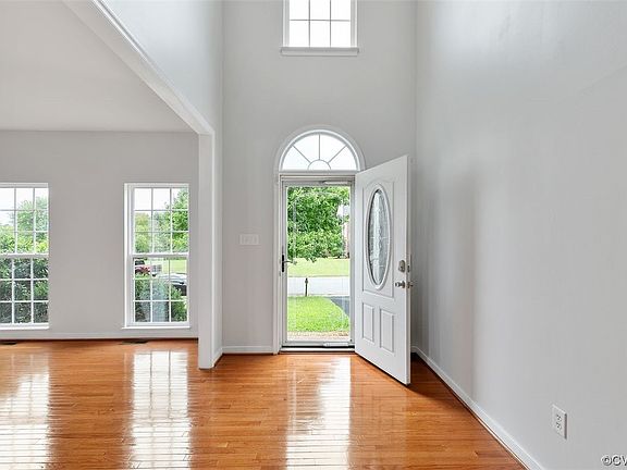 3rd image of 3113 Glenwood Ridge Dr