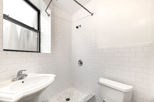 Rented by REAL New York | media 11