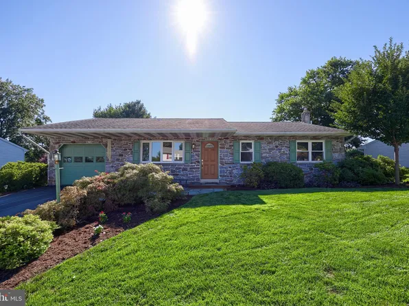 207 Brookline Rd, Lancaster, PA 17603
