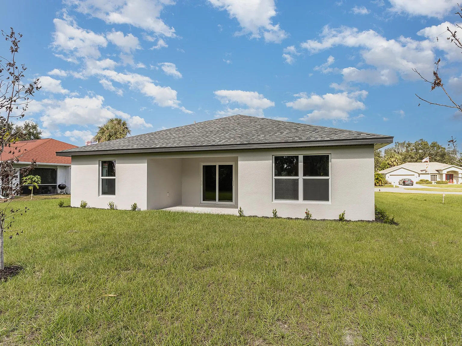 4 bed, 1810 sqft, $2,399 — Photo 3