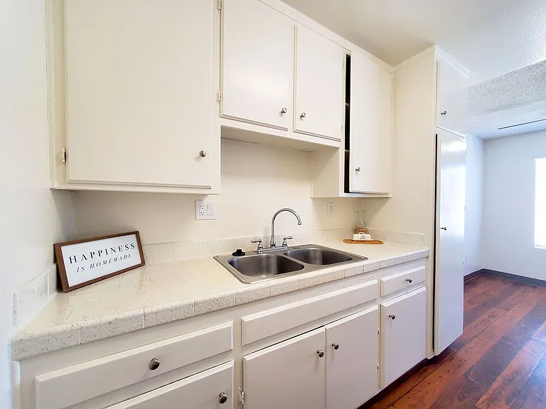 Greentree Apartments — Photo 59