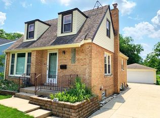 237 W Hickory Rd, Lombard, IL 60148