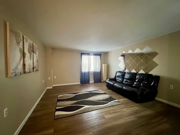 30 Daniels St APT 108, Malden, MA 02148
