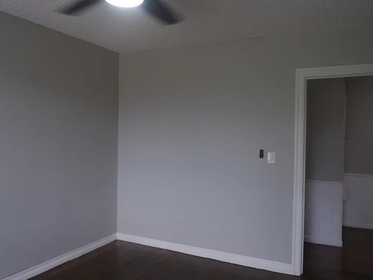 2100 NW 27th St — Photo 9