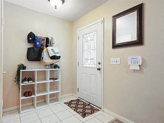 Nice roomy entryway at the front door.