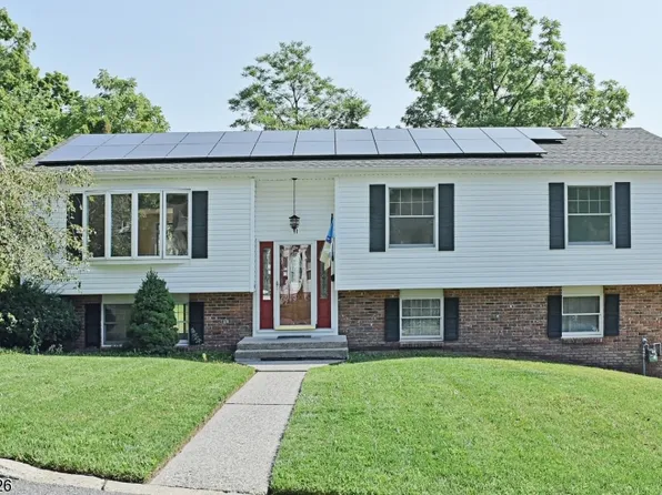 11 Ashford St, Newton Town, NJ 07860