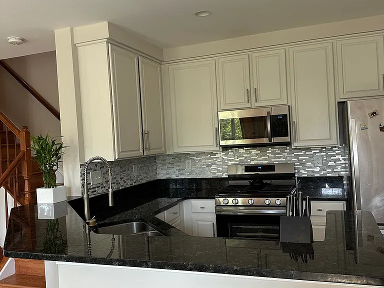 7056 Falls Reach Dr #301 — Photo 2