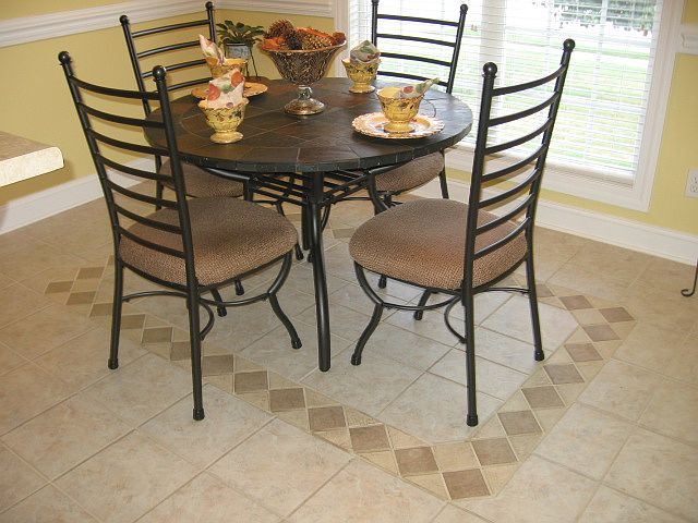 Lots of cool details! Breakfast area.