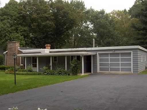 1st image of 3S711 Curtis Ave