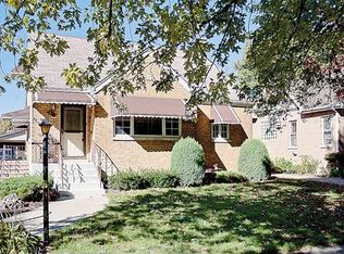 1640 Hawthorne Ave, Westchester, IL 60154