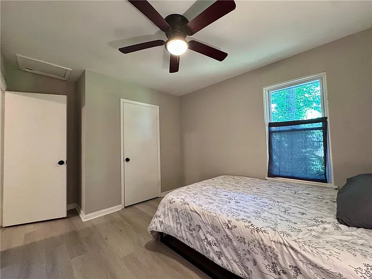 3814 Whaley Ct — Photo 12