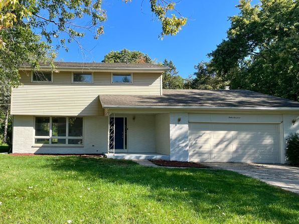 1200 Woodview Dr
