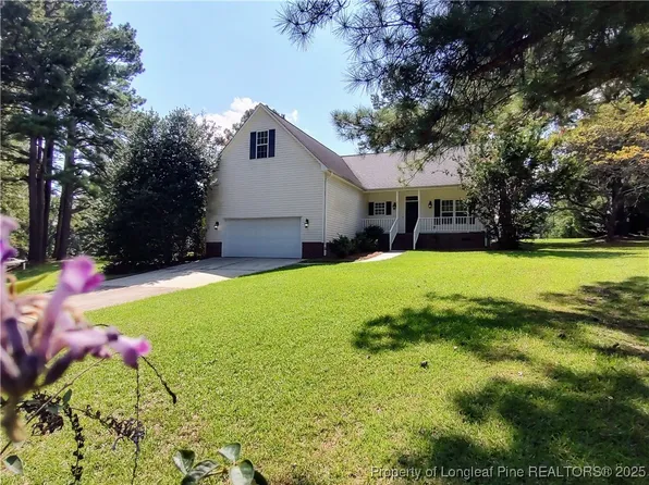 6039 Saint Andrews Dr, Sanford, NC 27332