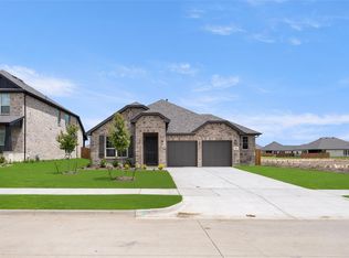 420 Burrow Dr, Waxahachie, TX 75167