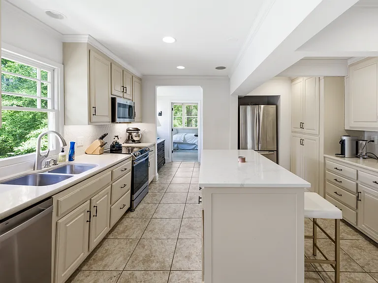 2609 Brookwood Dr NE #0 — Photo 12