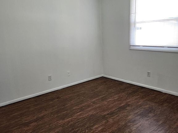 5th image of 5207 Garden Green Way