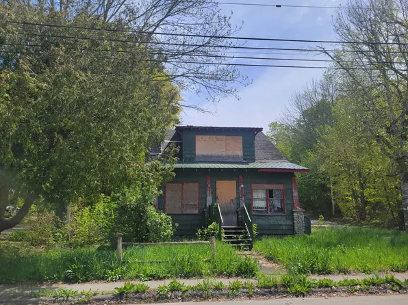 19 Middle Street, Augusta, ME 04330