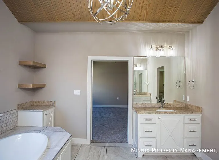 3505 133rd St — Photo 7