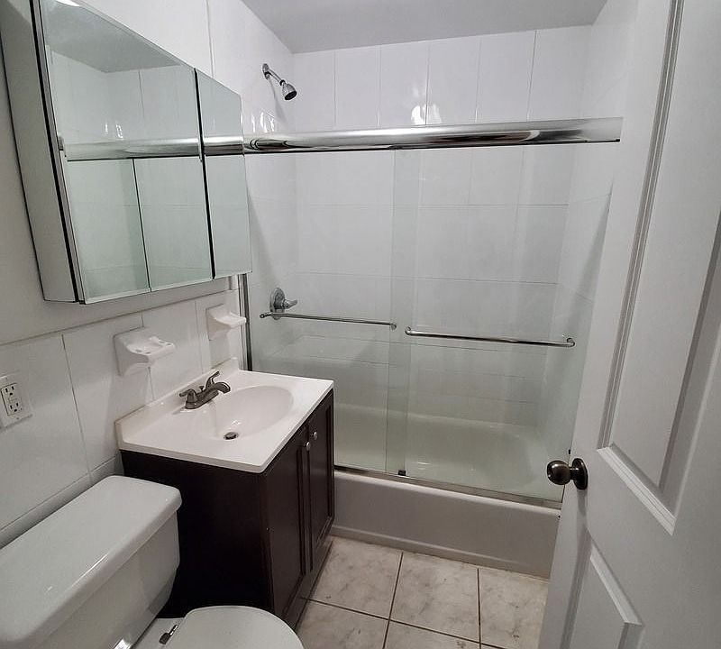 2nd image of 20-50 23rd St #2FR