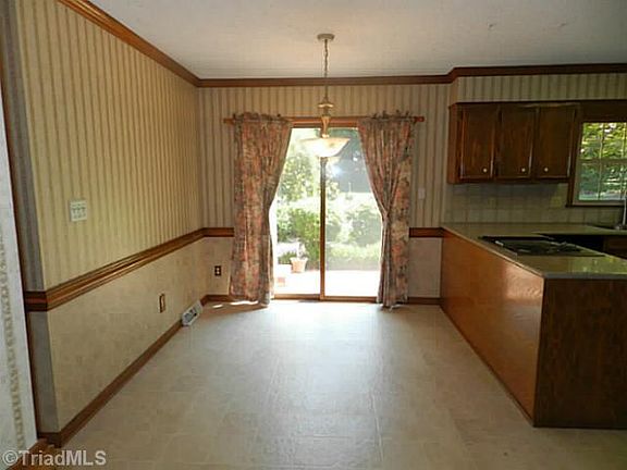 5th image of 437 Drayton Park Dr