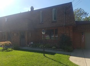 4190 California Rd, Orchard Park, NY 14127