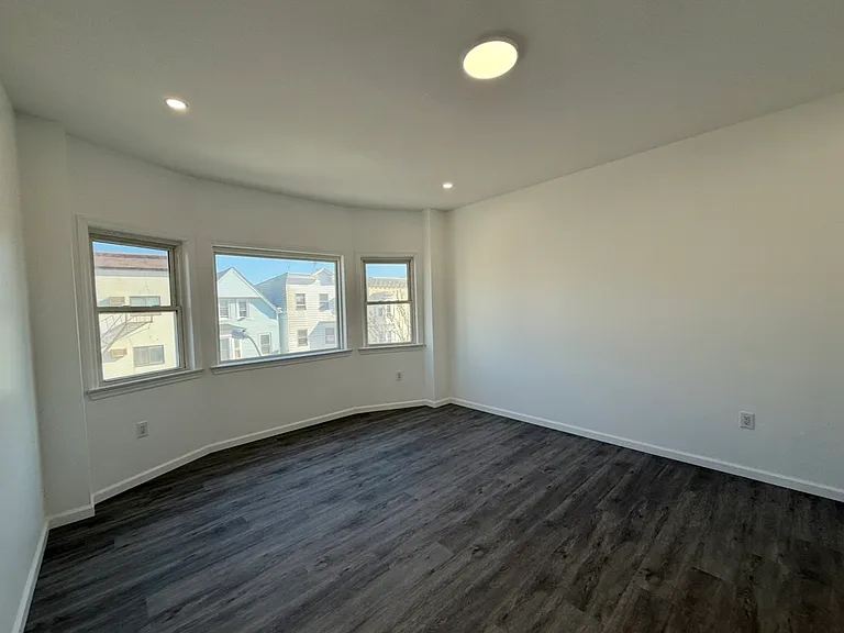 17 Kearny Ave #2 — Photo 6
