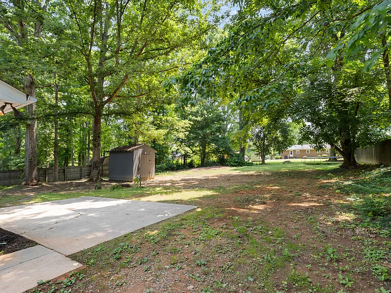 6101 Davidson Dr — Photo 13