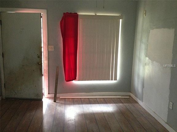 2nd image of 604 Larry Dr