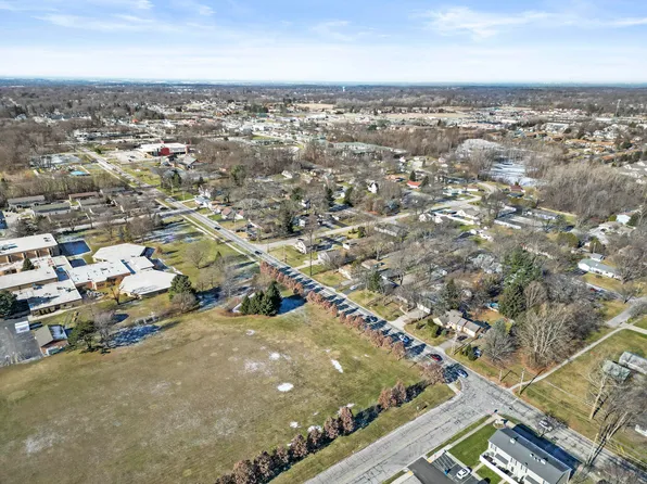 1805 Glendale Blvd, Valparaiso, IN 46383