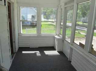 318 N Fairview Ave, Lansing, MI 48912