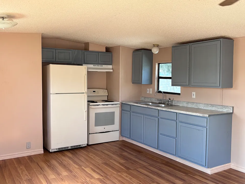 1720 NW 38th Ave #62