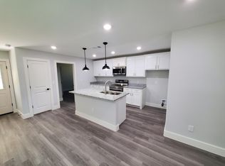 616 S 4th St, Bonham, TX 75418