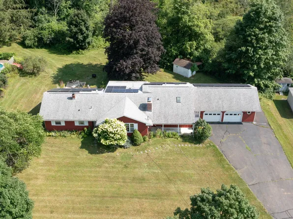 412 McClellan Road, Nassau, NY 12123
