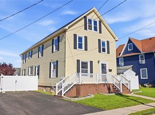 15 Freeman Ave, Middleport, NY 14105