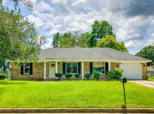 3918 Ellen St, Hephzibah, GA 30815
